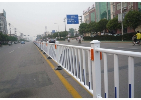 桂林市市政道路护栏工程